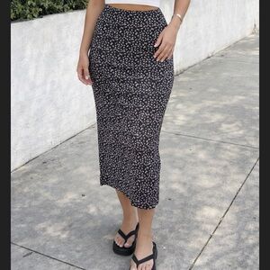 No Boundaries Black Floral Midi Skirt | Y2K Bodycon | Juniors Large | EUC